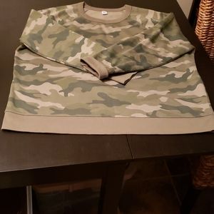 OLD NAVY Camo Sweatshirt